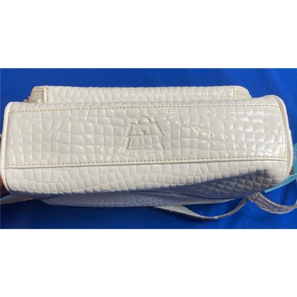 Kathy Van Zeeland Womens White Shoulder Bag Handbag Purse New Other - Picture 11 of 16